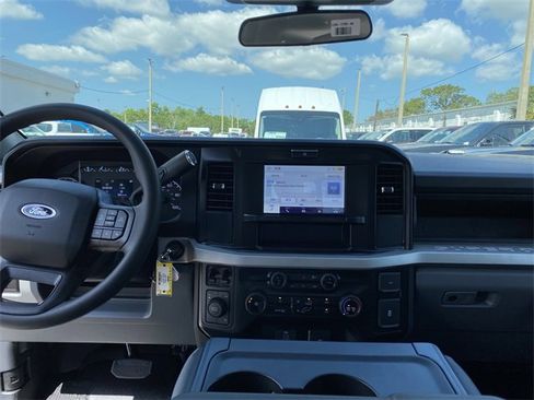 New 2025 Ford F550 XL 4WD Knapheide 11' Service B image 28