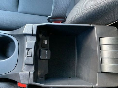 Certified 2025 Toyota Corolla LE image 22