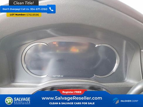 Used 2017 Cadillac Escalade Luxury RWD image 12