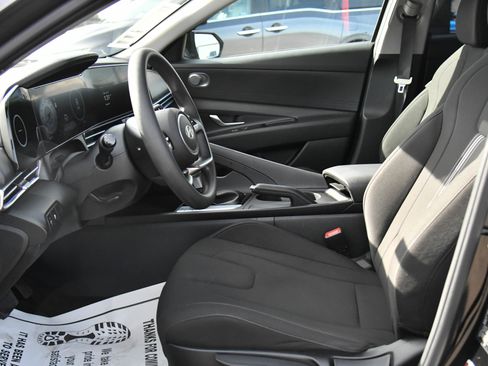 Used 2024 Hyundai Elantra SEL image 16