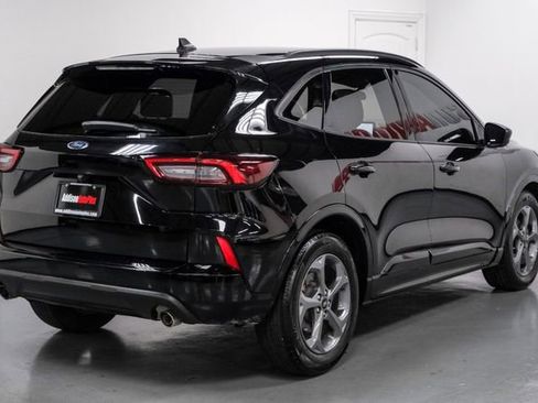 Used 2023 Ford Escape ST-Line image 7
