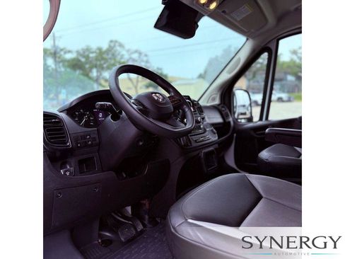 Used 2025 RAM ProMaster 2500 w/ Convenience Group FWD image 21