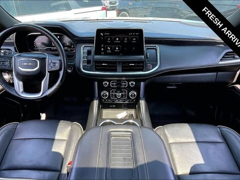 Used 2023 GMC Yukon XL SLT AWD/4WD image 7