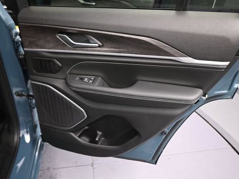 New 2026 Jeep Grand Cherokee Limited AWD/4WD image 22