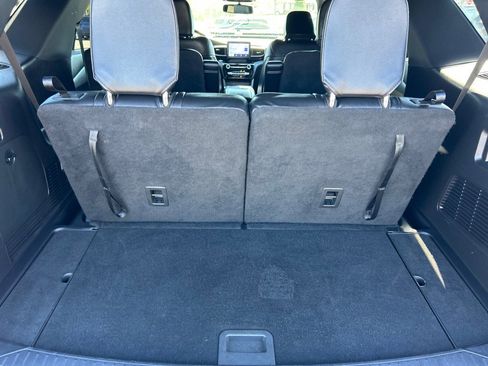 Used 2022 Ford Explorer ST image 15