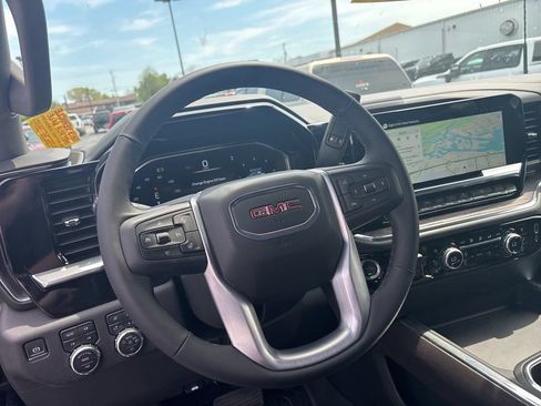 Used 2025 GMC Sierra 2500 SLT w/ SLT Premium Package AWD/4WD image 14
