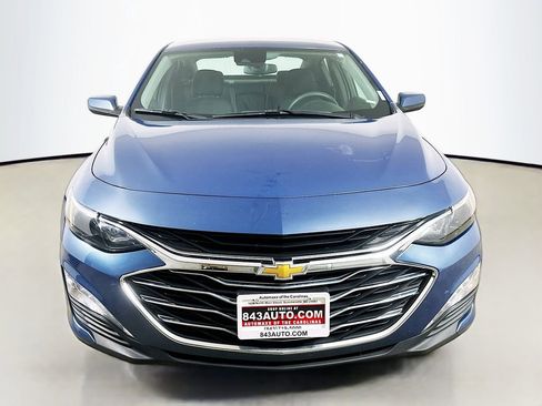 Used 2024 Chevrolet Malibu LT image 2