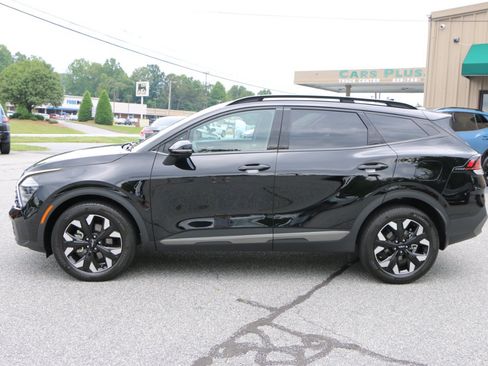 Used 2024 Kia Sportage X-Line AWD/4WD image 2