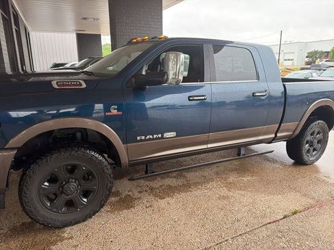 Used 2019 RAM 2500 Limited AWD/4WD image 1