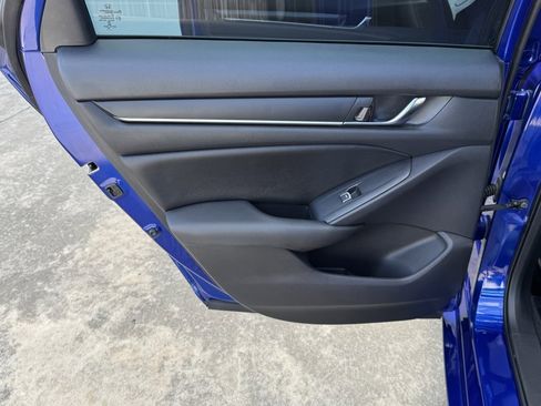 Used 2020 Honda Accord Sport image 36