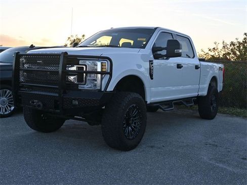 Used 2019 Ford F350 XLT w/ XLT Value Package image 5