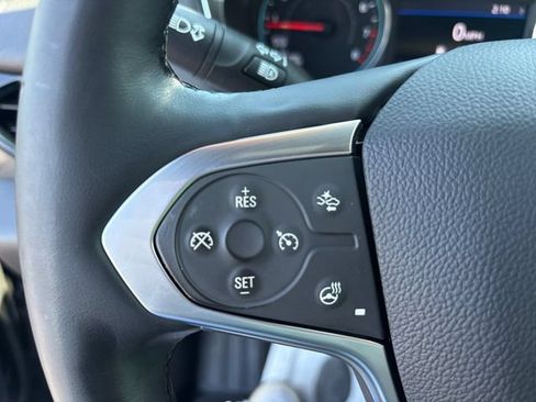 Used 2023 Chevrolet Traverse LT AWD/4WD image 24