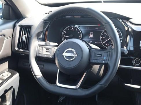 Certified 2024 Nissan Pathfinder SL image 26