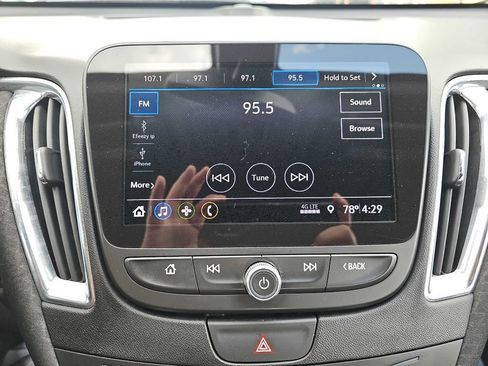 Used 2019 Chevrolet Malibu LT FWD image 35