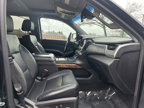 Used 2016 Chevrolet Suburban LTZ image 27