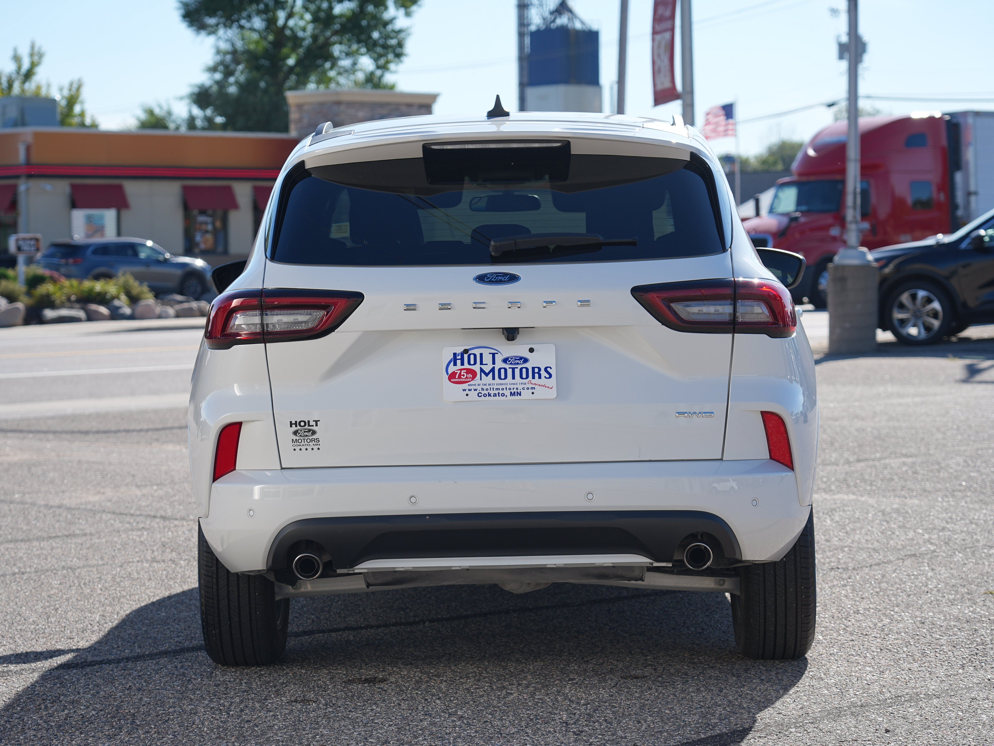Used 2024 Ford Escape ST-Line w/ Tech Pack #1 AWD/4WD image 3