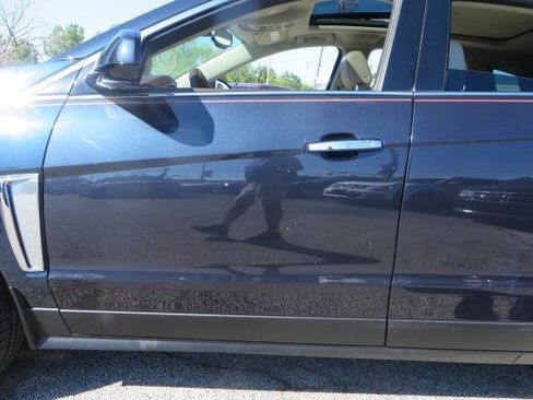 Used 2015 Cadillac SRX Luxury w/ Driver Awareness Package AWD/4WD image 49