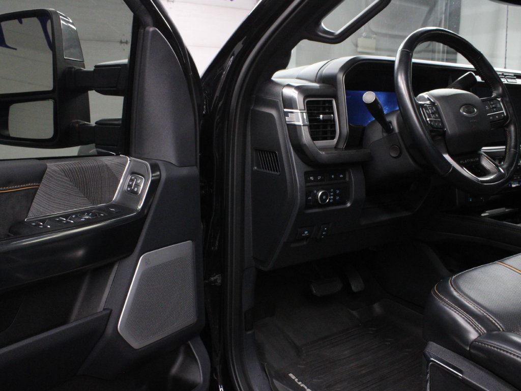 Used 2024 Ford F250 Platinum w/ FX4 Off-Road Package AWD/4WD image 65