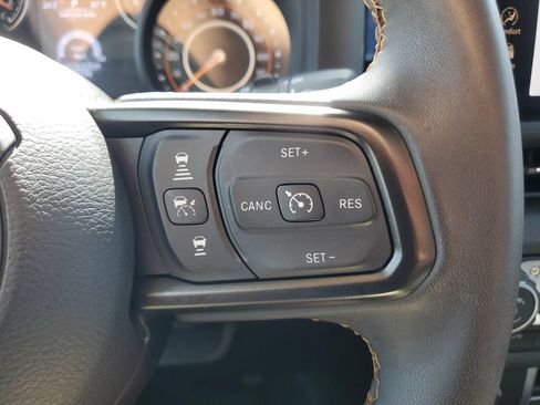Used 2024 Jeep Wrangler Unlimited Sport AWD/4WD image 21