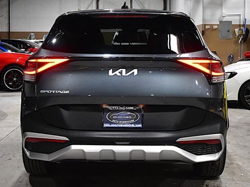 Used 2024 Kia Sportage EX image 8