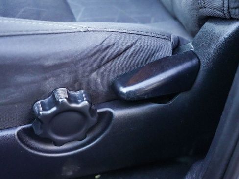 Used 2016 Toyota Tacoma TRD Off-Road w/ Towing Package image 26