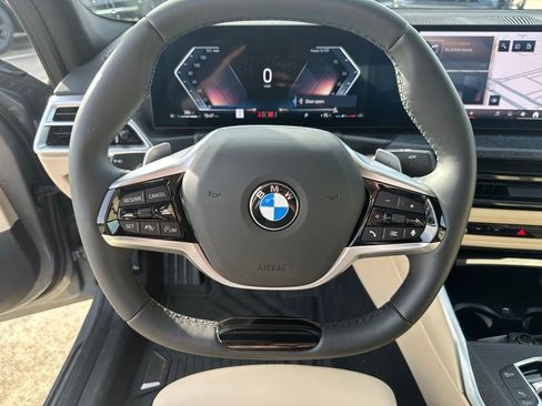 Certified 2025 BMW 330i 330i w/ Convenience Package image 11