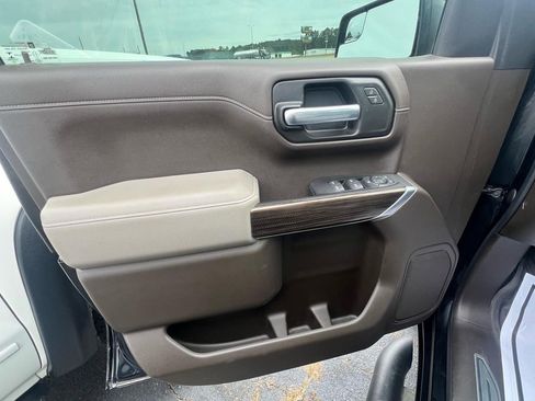 Used 2021 Chevrolet Silverado 1500 LT Trail Boss image 23