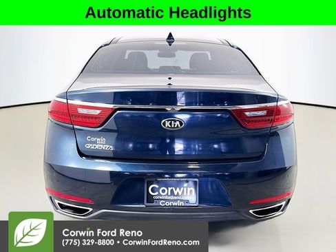 Used 2017 Kia Cadenza Premium w/ Luxury Package image 6