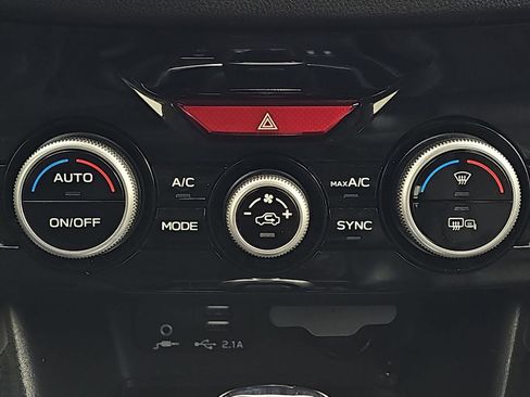 Certified 2023 Subaru Forester Limited image 28