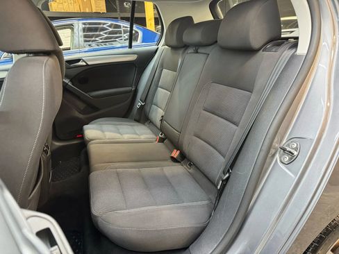 Used 2012 Volkswagen Golf TDI image 19