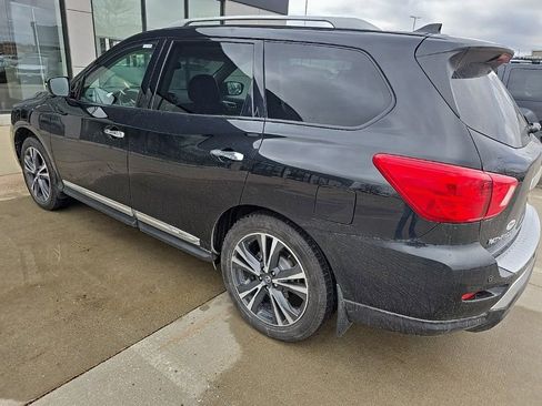Used 2020 Nissan Pathfinder Platinum w/ Cargo Package AWD/4WD image 4