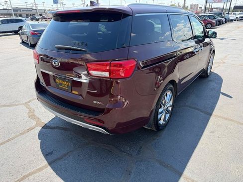 Used 2016 Kia Sedona SX Limited FWD image 5