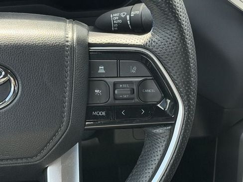 Used 2024 Toyota Tundra Platinum AWD/4WD image 15