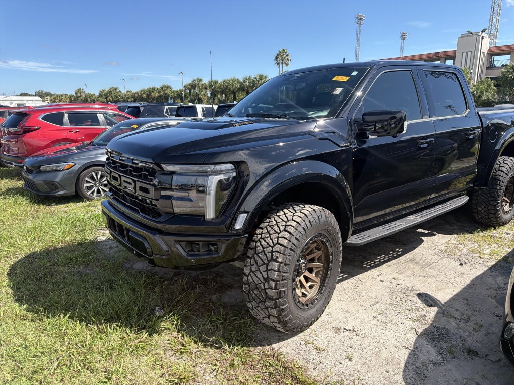 Used 2025 Ford F150 Raptor AWD/4WD image 10