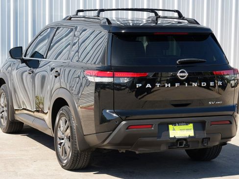 Used 2022 Nissan Pathfinder SV w/ SV Premium Package image 47