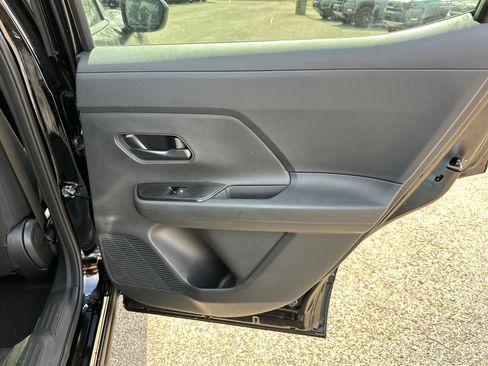 New 2026 Nissan Kicks S image 16