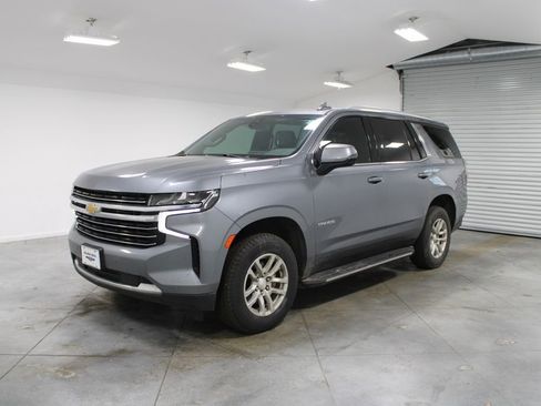 Used 2022 Chevrolet Tahoe LT w/ Luxury Package image 4