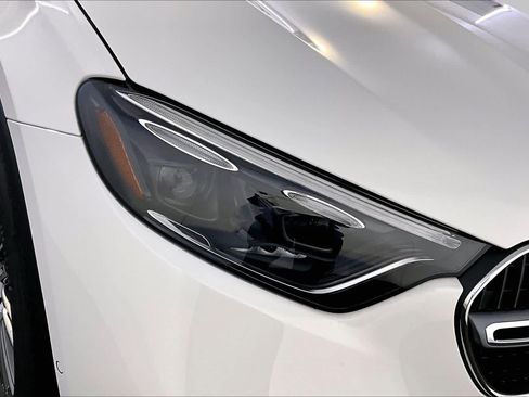 New 2027 Mercedes-Benz GLC 300 4MATIC image 16
