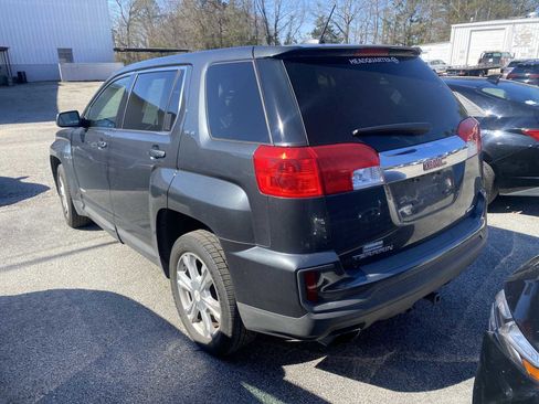 Used 2017 GMC Terrain SLE image 8