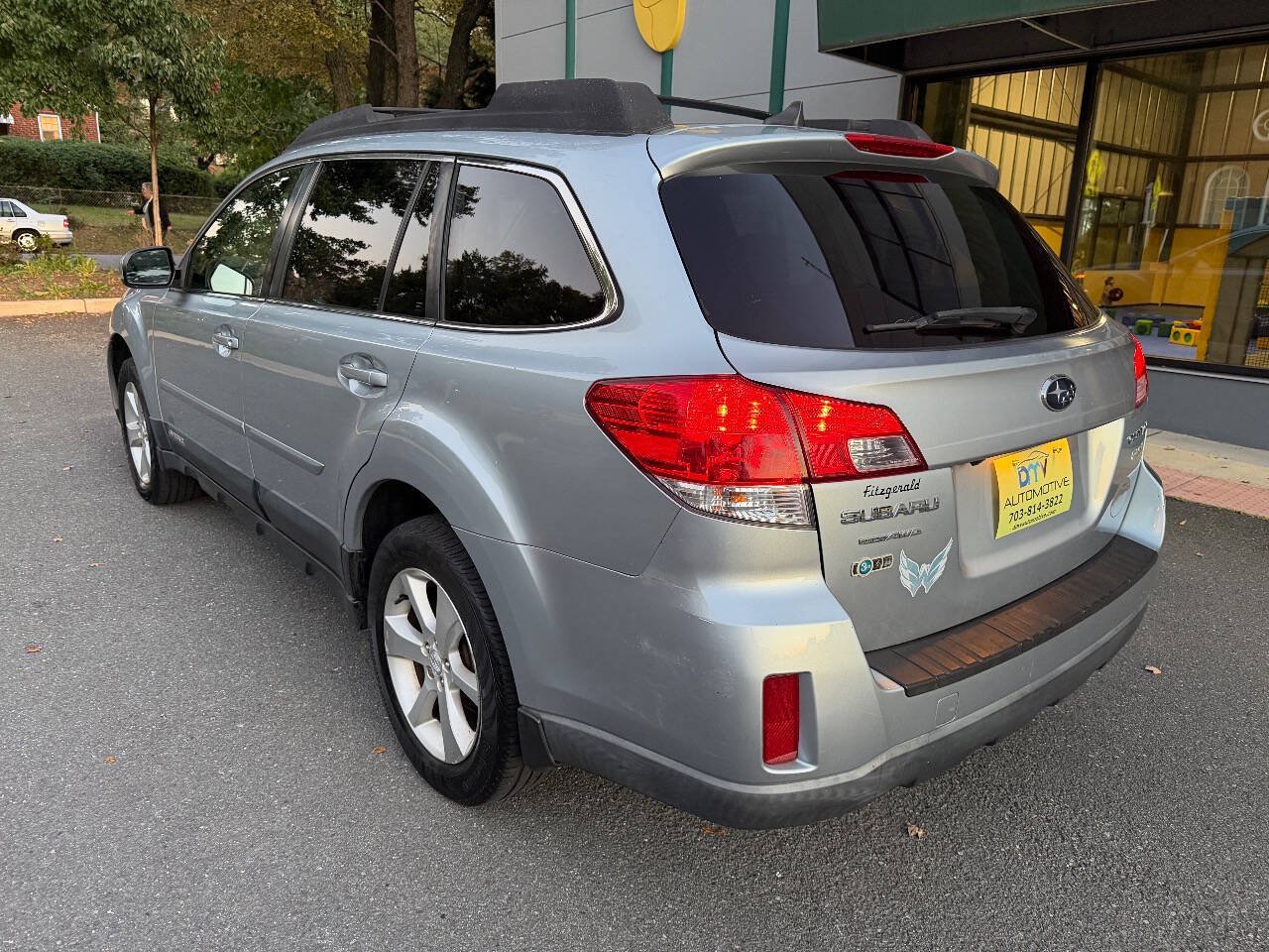 Used 2013 Subaru Outback 2.5i Limited w/ Popular Pkg 3 AWD/4WD image 7