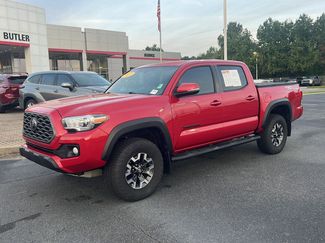 Used 2017 Toyota Tacoma TRD Off-Road w/ Premium & Technology Package video 1