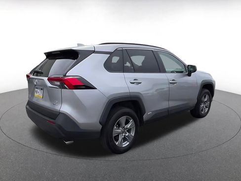 Used 2025 Toyota RAV4 LE AWD/4WD image 14