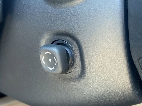 Used 2023 Lexus GX 460 Premium image 31