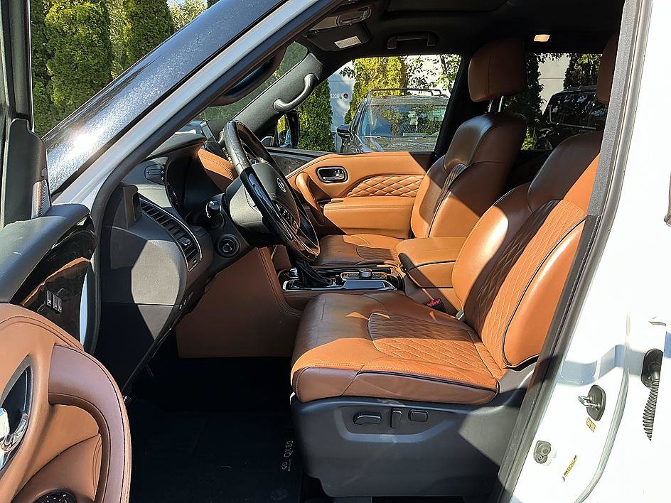 Used 2022 INFINITI QX80 Sensory w/ Cargo Package AWD/4WD image 12