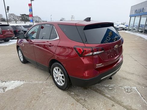 Used 2022 Chevrolet Equinox LT image 3
