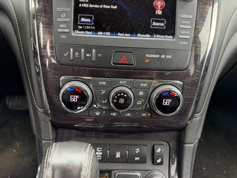 Used 2017 Buick Enclave Leather image 16