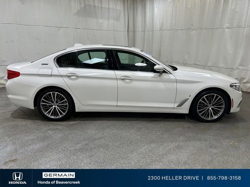 Used 2018 BMW 530e xDrive w/ Premium Package 2 image 9