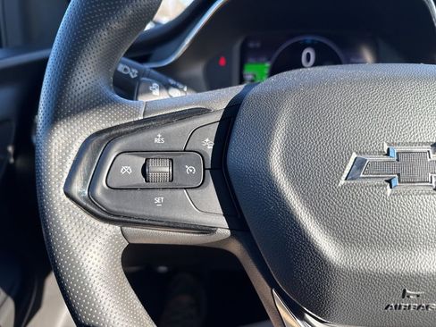 Used 2023 Chevrolet Bolt EUV LT image 22