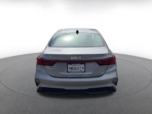 Used 2024 Kia Forte LXS image 12