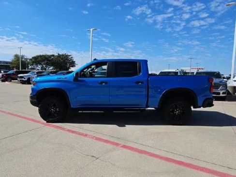 Used 2025 Chevrolet Silverado 1500 ZR2 w/ Technology Package AWD/4WD image 39